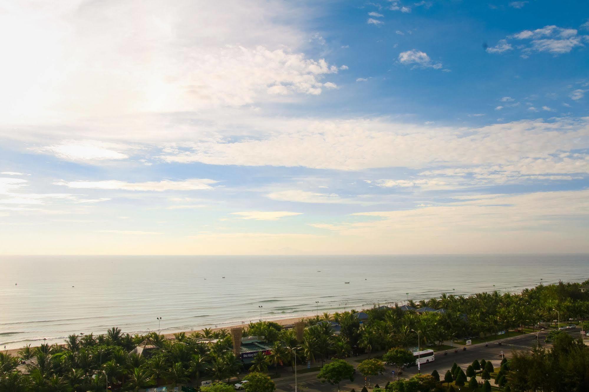 Starlet Hotel Danang Extérieur photo