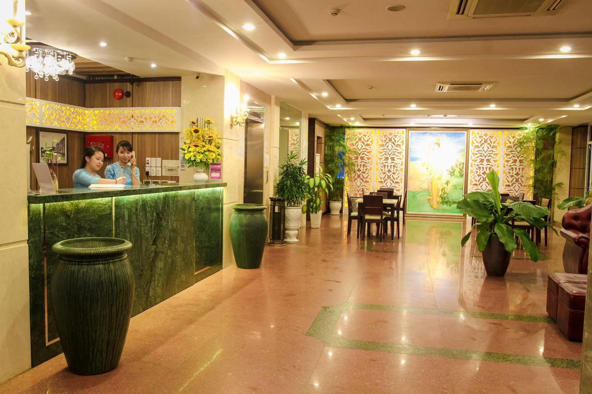 Starlet Hotel Danang Extérieur photo