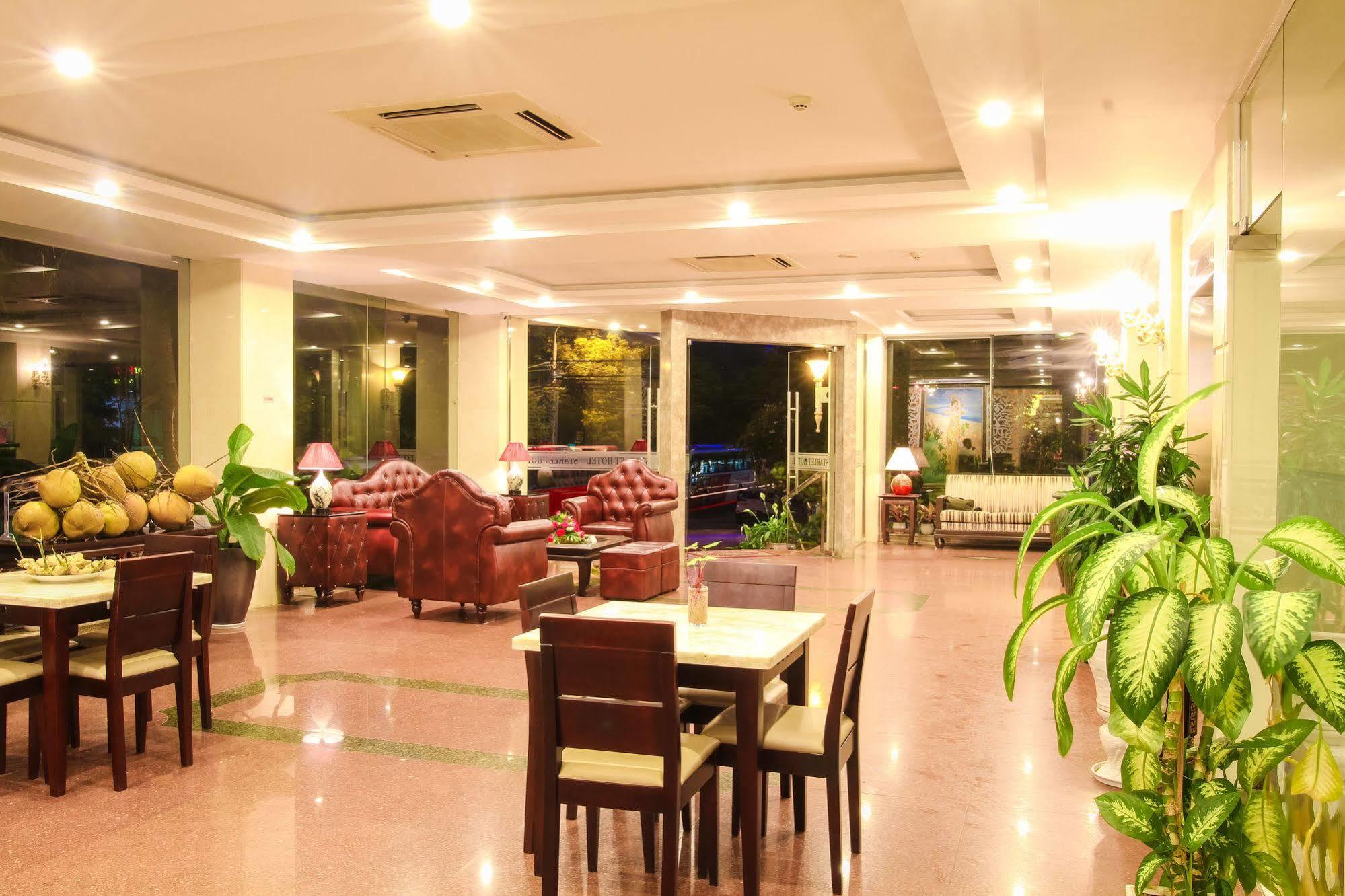 Starlet Hotel Danang Extérieur photo